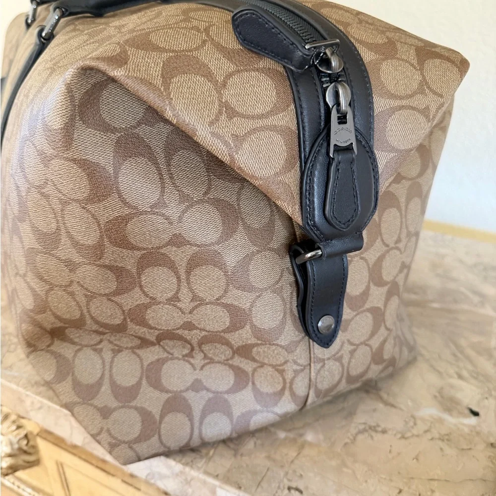 Coach Trekker Bag 52 Brown Signature Canvas Duffel luggage carry on - Picture 3 of 11